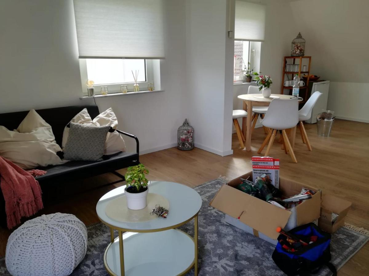 Frisch renoviert mit Dachterrasse - Genieße Ruhe und Grün nahe Neustadt Aisch Neustadt an der Aisch Exterior foto